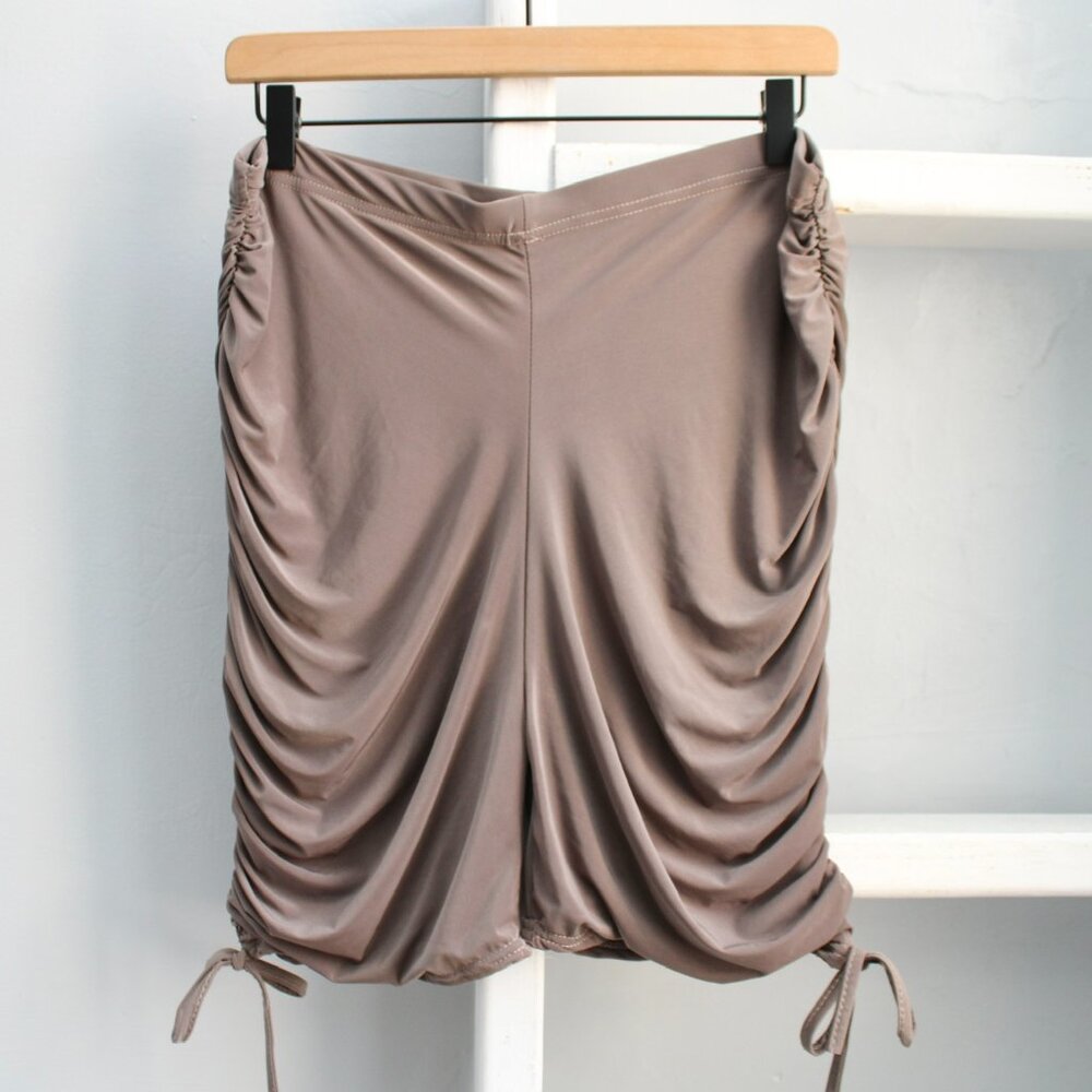 Pretty Little Thing Shape Mocha Slinky Ruched Side Cycling Shorts Large NWT